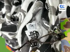 Fashionable Brand Bape Shark Camouflage Zipper Sweatshirt for Men and Women, Loose and Trendyy Velvet Hooded Cardigan Jacket for Men and Women